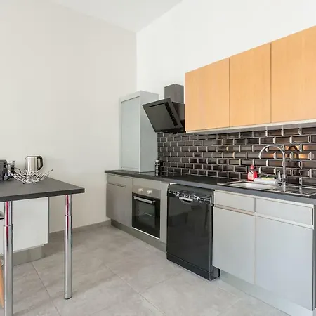 De 56 M² Renove Jungle Chic Avec Balcon Apartment *