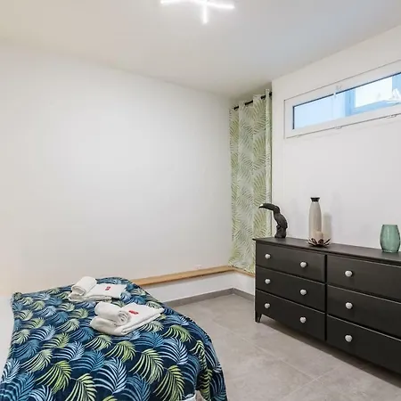 Apartment De 56 M² Renove Jungle Chic Avec Balcon *